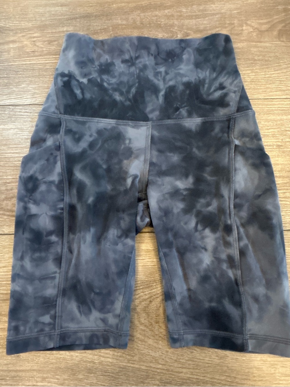 Lululemon Align High Rise Pocket Bike Shorts Tie Dye Size 2